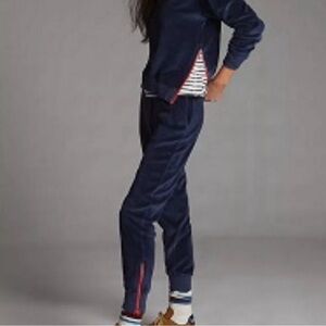 Sundry Black Crewneck Sweater with Red Zipper